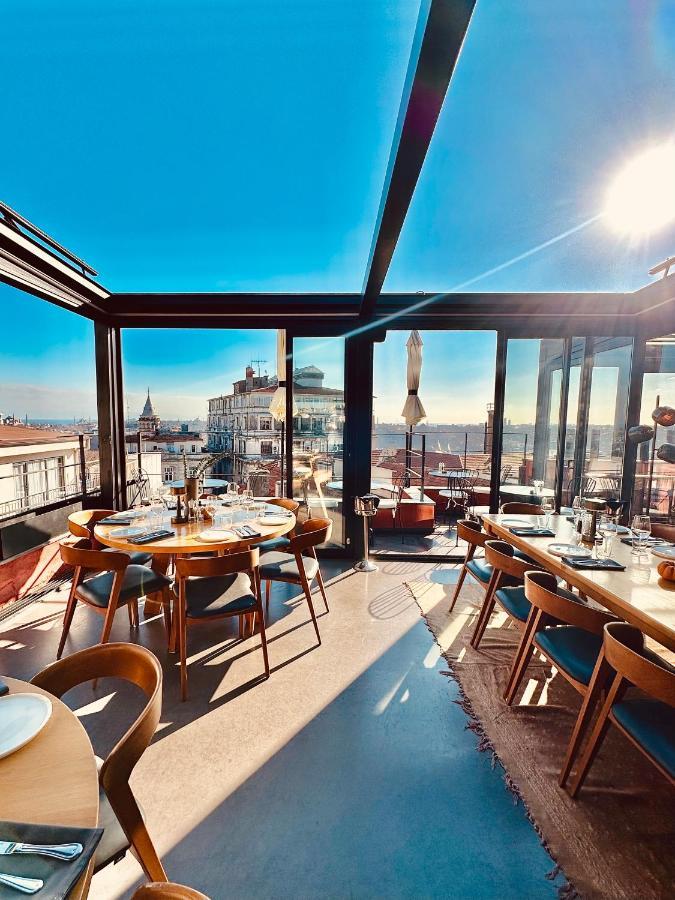 Ruz Hotels Isztambul Kültér fotó The Sky Bar